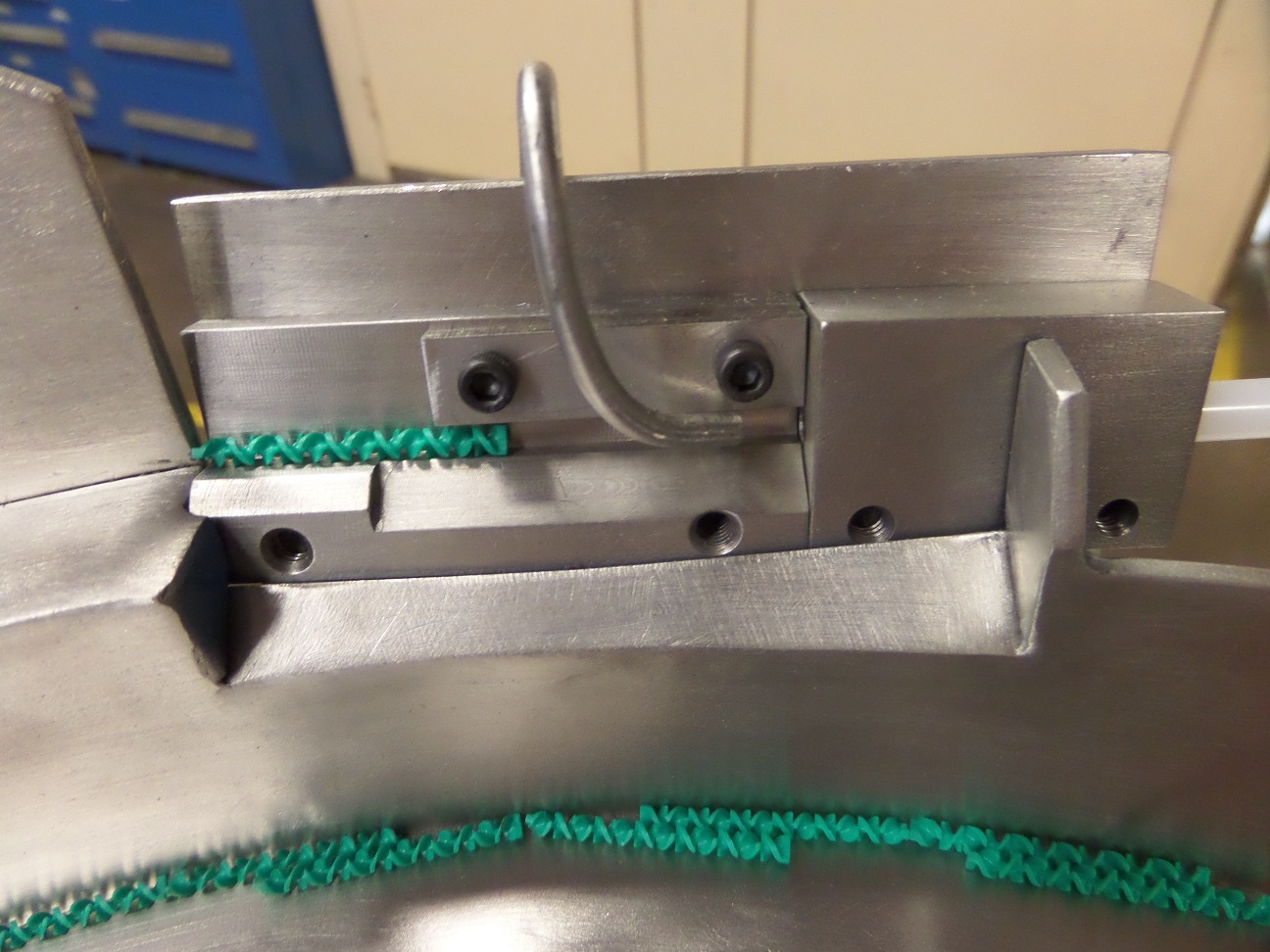 Parts Feeders Inc Pin Feeding